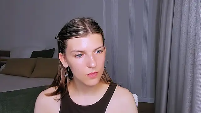 AnnaThorne webcam
