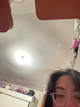 indiegirl666 webcam