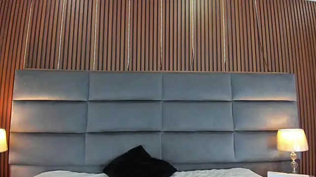 MiaVolkova webcam