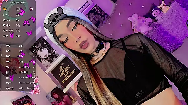 Megaan_Dolll webcam