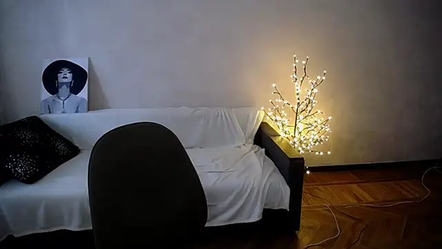 Emily_Mo webcam
