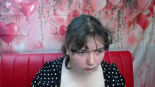 NeonilaLisova webcam