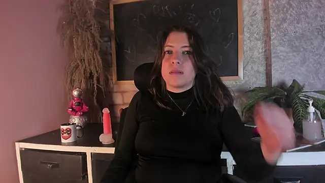 HeidiLune webcam