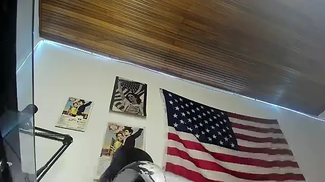 charlie_hotxxx webcam