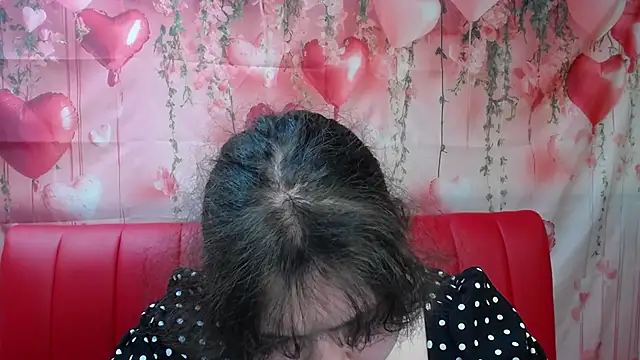 NeonilaLisova webcam