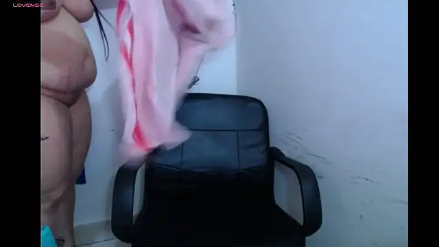 NinaFuentes2X webcam