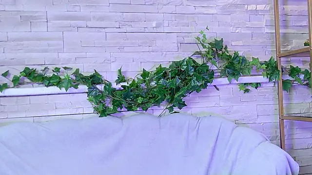 IngridMyst webcam