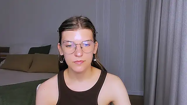 AnnaThorne webcam