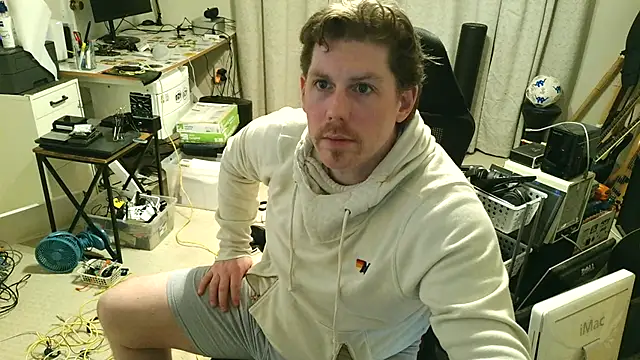 9VOLTT webcam