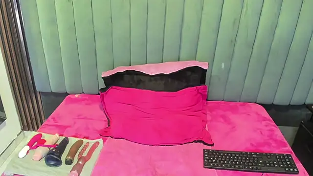 alaha_evans webcam