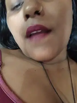 Jasmine_Januja webcam