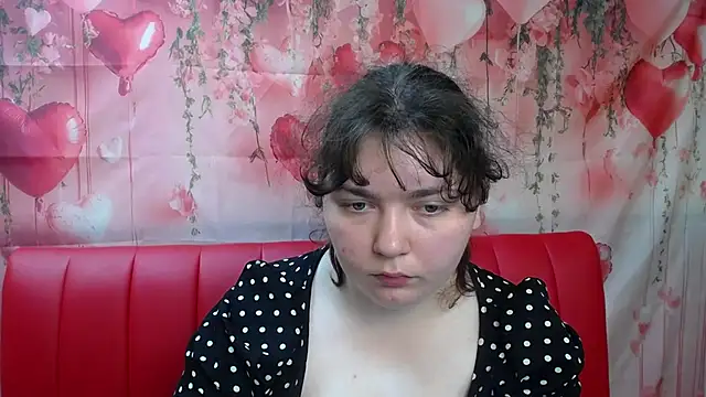 NeonilaLisova webcam