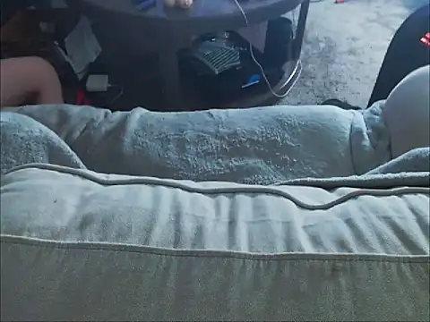 studlyhardwoodd webcam