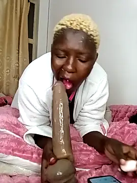 DarkQueen_94 webcam