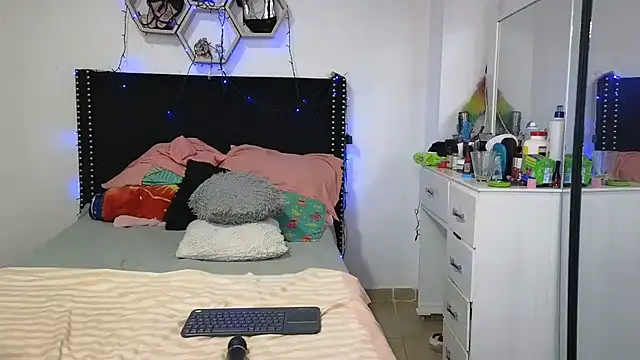charlotte_077 webcam