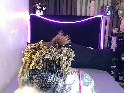 EstellaStarXxx webcam