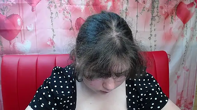 NeonilaLisova webcam