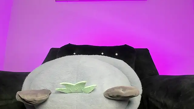 Rpoolrboy webcam
