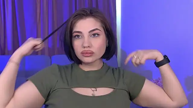 AdrianaToress webcam