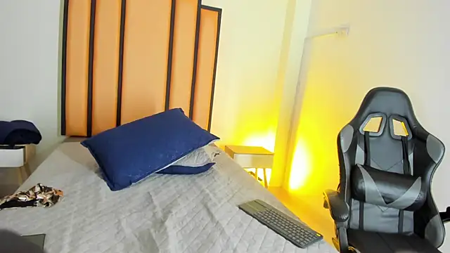 Aleja_NightVibe webcam