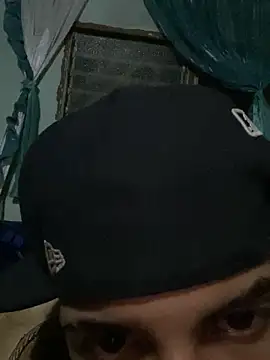 Aleexxx_2005 webcam