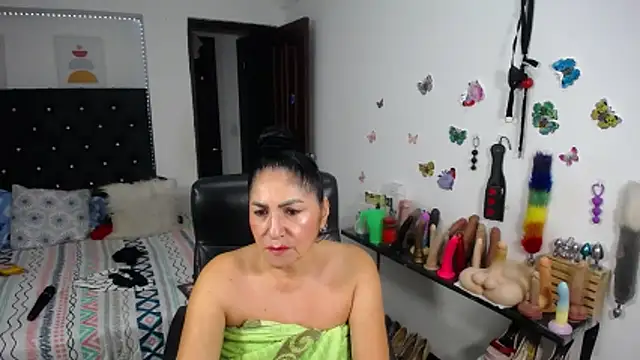 mature_bigboobs10 webcam