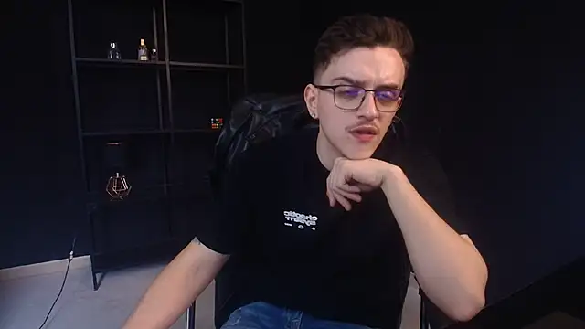 FelixStarkk live sex cam