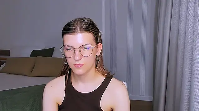 AnnaThorne webcam