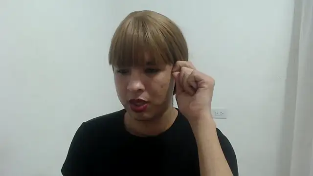 estefania224 webcam