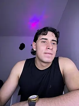 maximuz1920 (M young) - Use vibrator penis. 🍆😈🔥