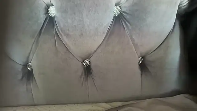 Angelinaa19 webcam