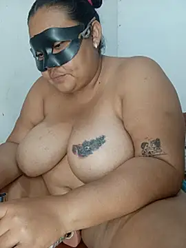 lucky-hot-girls - Lucky-hot-girls's free webcam - UK Sex Cams