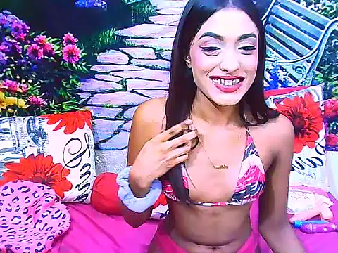 IndianPretty14u2Luv webcam