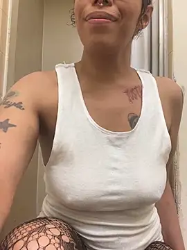 Desirae_Luciano webcam