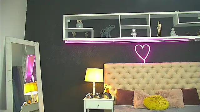 TaniaKaverina webcam