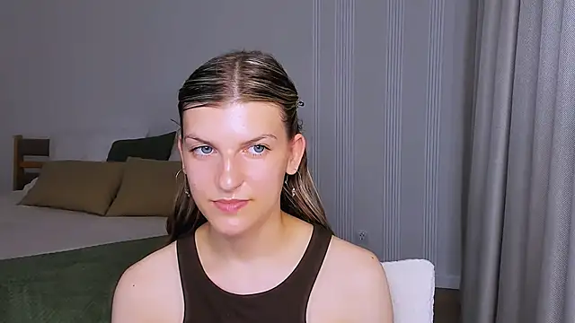 AnnaThorne webcam