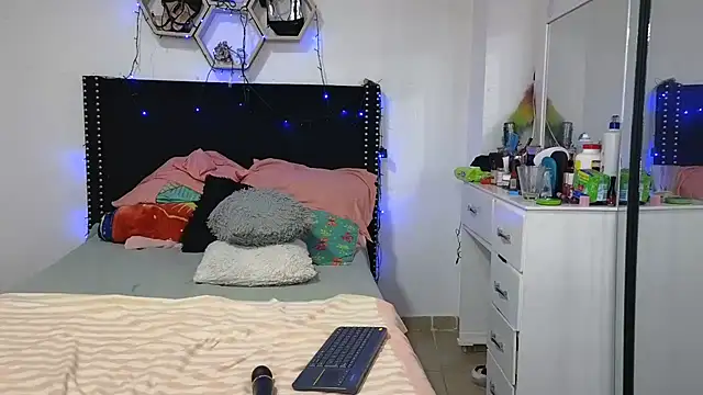 charlotte_077 webcam