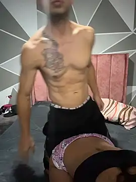 GetAddictedToUs webcam