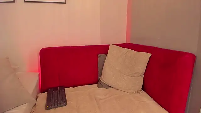 ariavelvet_ webcam