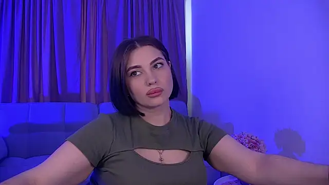 AdrianaToress webcam