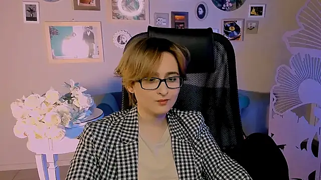 LixeLuna live sex cam