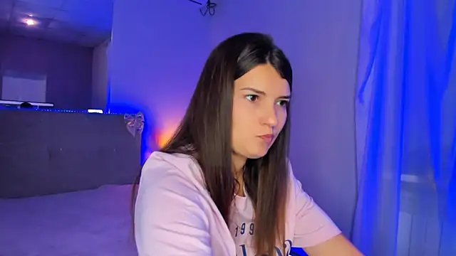Laura_Leee webcam