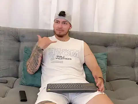 jaxragnar - JaxRagnar's free webcam - UK Sex Cams