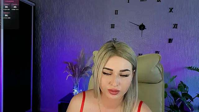 NikkiiStill webcam