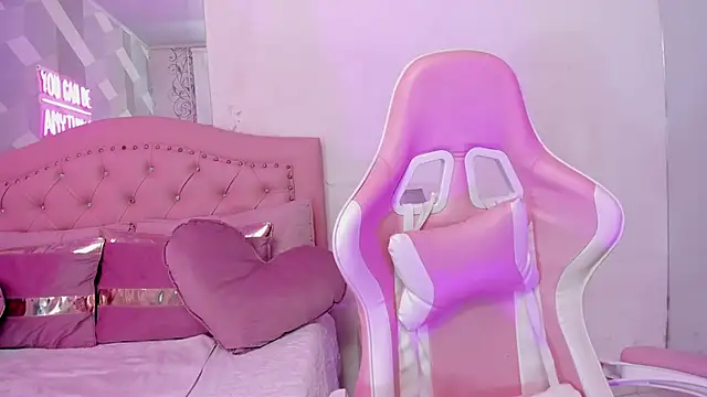 LindaaCherry webcam