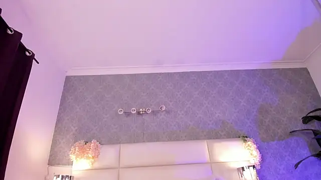 miadecker webcam