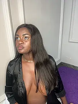 Noa_Adams webcam