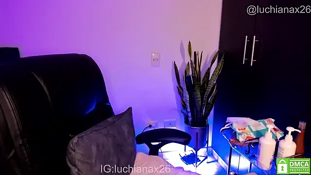 lucy26_ webcam