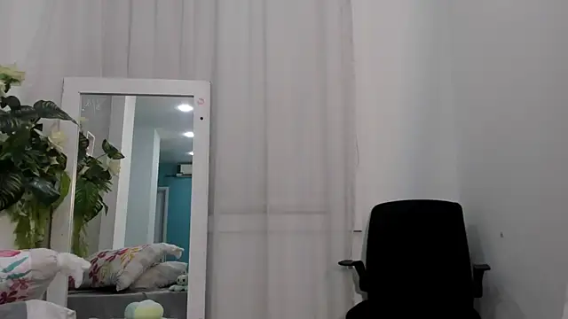 ViictoriiaSaenz webcam