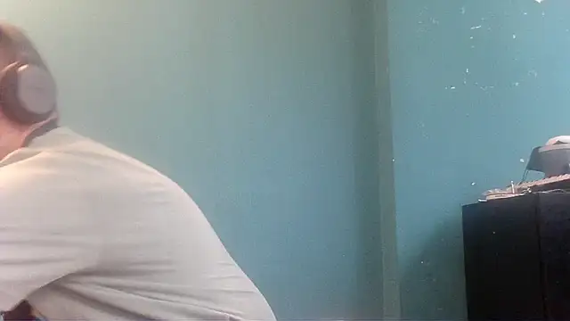 Sully_Kane webcam